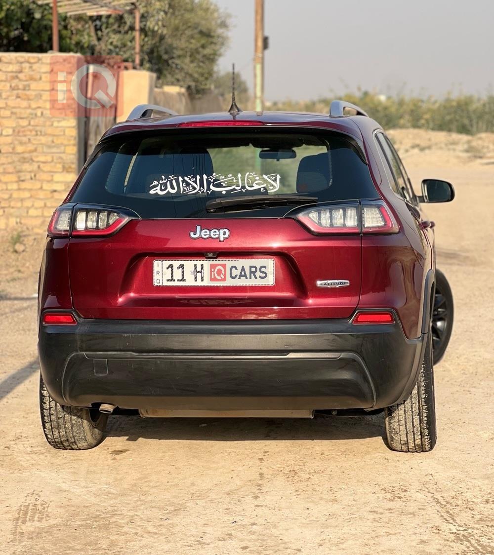 جیپ شیرۆکی